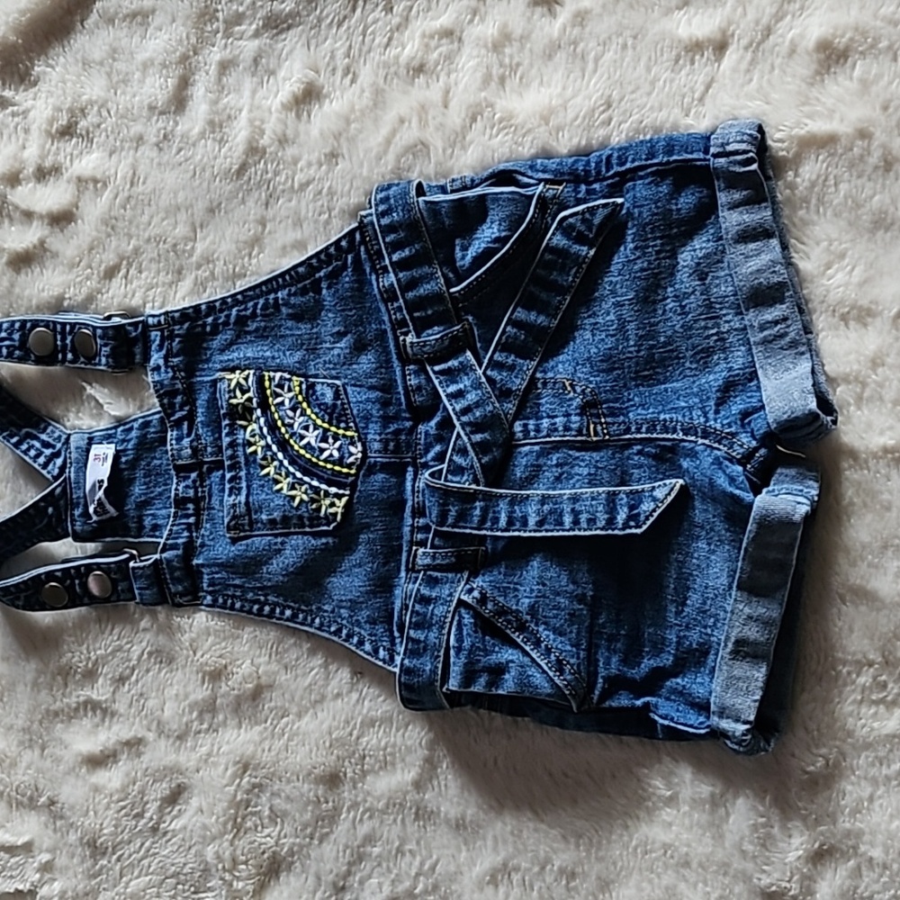 Toddlers overall